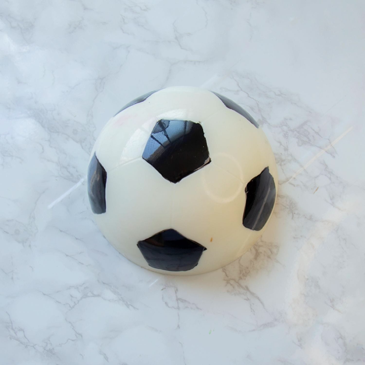 Molde Para Chocolate Bwb - Balones De Futbol (4 Cavidades) 2 Molde Para Chocolate Bwb - Balones De Futbol (4 Cavidades) - Imagen 2