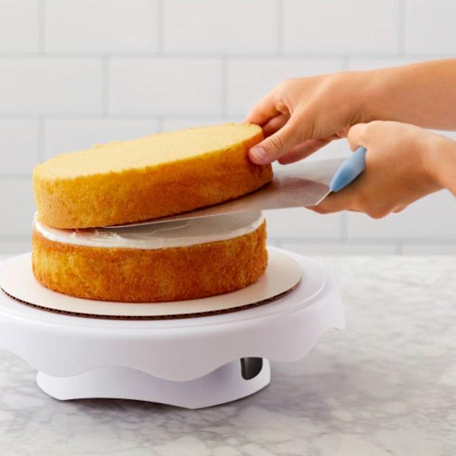 Espatula Para Levantar Pasteles Wilton 2 Espatula Para Levantar Pasteles Wilton - Imagen 2