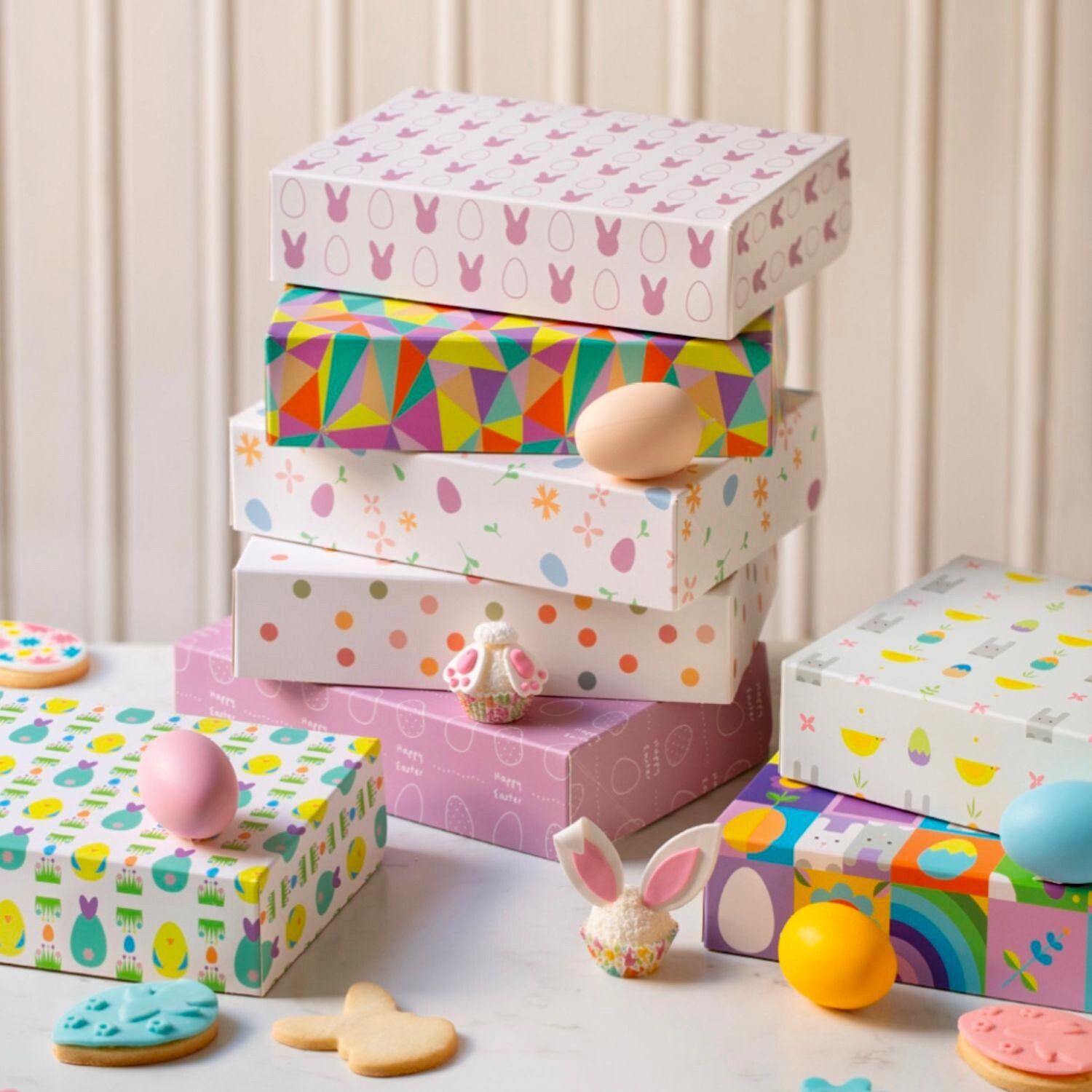 Caja Para Dulces De Pascua Decora (23,5 X 16 X 5 Cm) - DiseÑo Pollitos Divertidos 3 Caja Para Dulces De Pascua Decora (23,5 X 16 X 5 Cm) - DiseÑo Pollitos Divertidos - Imagen 3