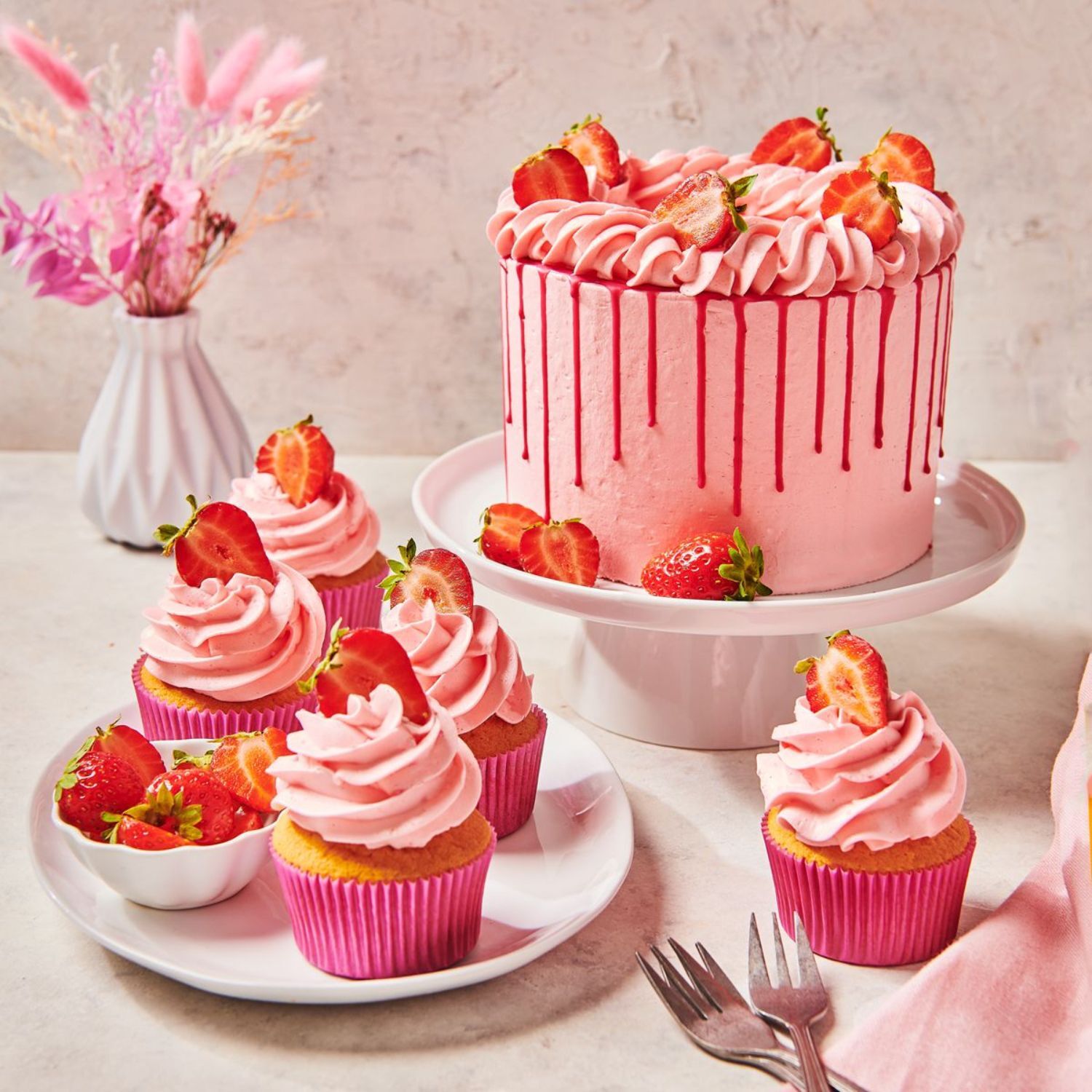 Preparado Funcakes Para Crema Encantada Fresa 450 G 3 Preparado Funcakes Para Crema Encantada Fresa 450 G - Imagen 3
