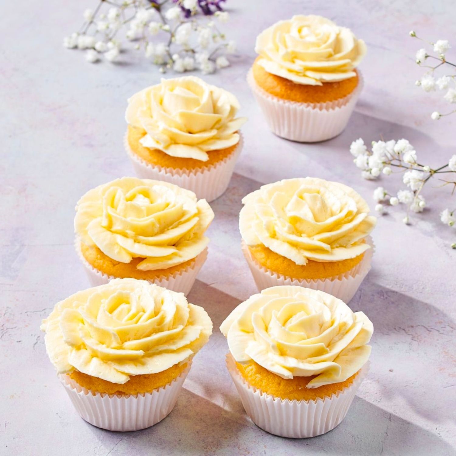 Preparado Funcakes Para Buttercream De Merengue Suizo 4 Kg 2 Preparado Funcakes Para Buttercream De Merengue Suizo 4 Kg - Imagen 2